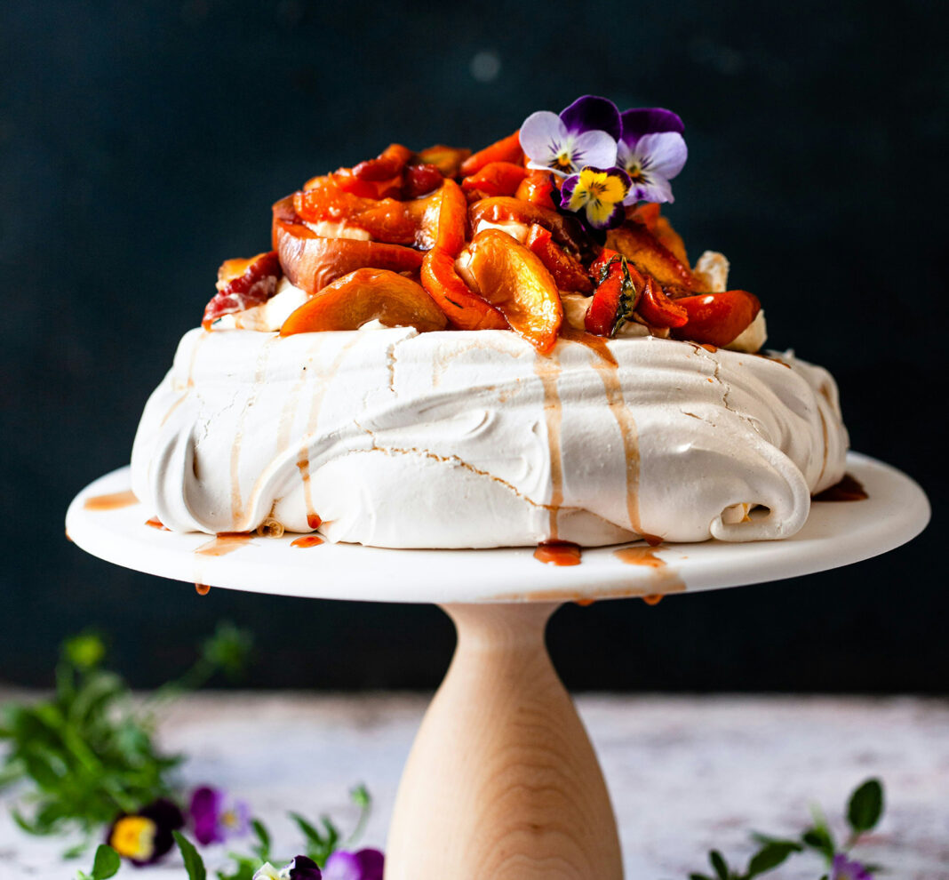 Peach Pavlova. Photo by Deborah Rainford via unsplash