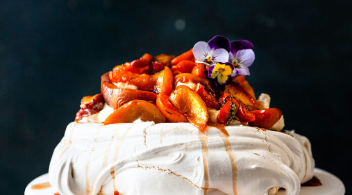 Peach Pavlova Recipe for Sunny Days and BBQs Peach Pavlova. Photo by Deborah Rainford via unsplash