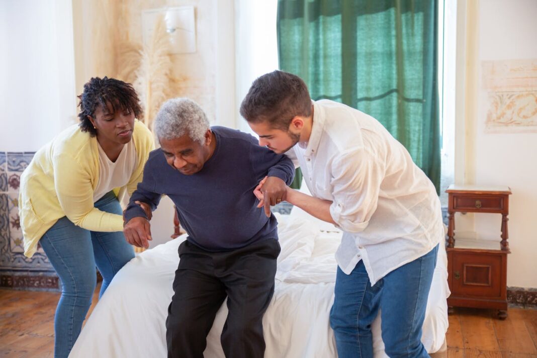 Senior Safety. Photo via Pexels by Kampus