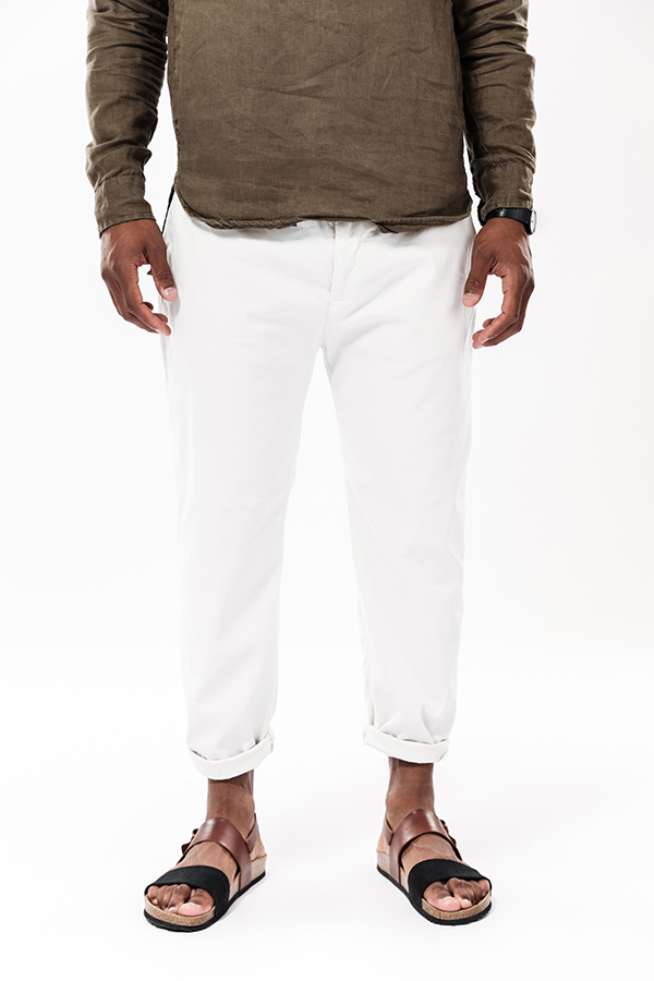 Casual Linen pants. Photo via freepik Casual Linen pants. Photo via freepik
