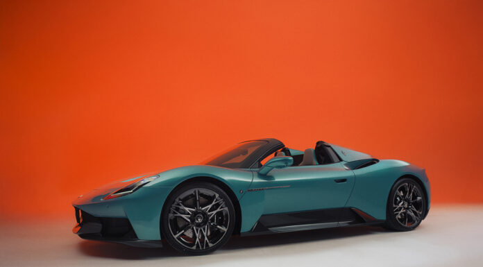 Maserati MCPURA is a mildly updated MC20 with Sleeker Styling Maserati MCPURA Cielo