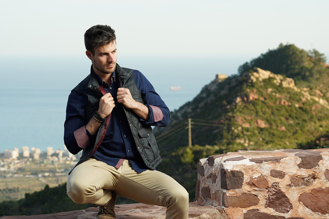 men wearing casual pants. Photo by freepik men wearing casual pants. Photo by freepik