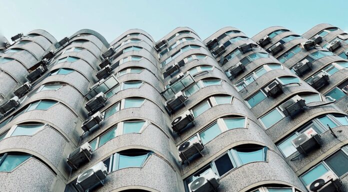 Features That Define HVAC Systems in Premium Residences