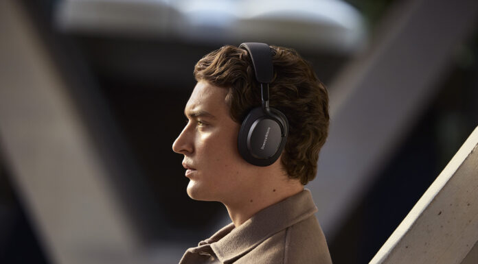 Bowers & Wilkins Px7 S3: Refined Design, Uncompromising Sound Bowers & WIllkins Px7 S3 pair