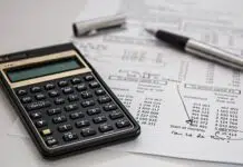 Investor making calculations for sports bettors. Photo Image by Steve Buissinne from Pixabay