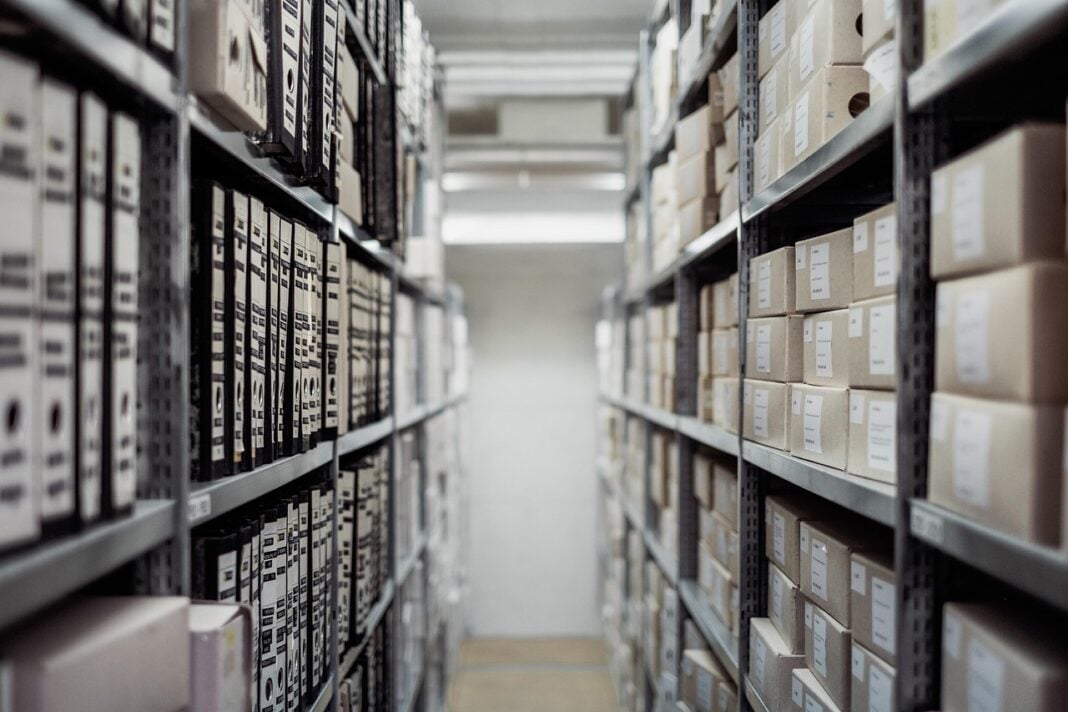 Smart Storage Unit. Photo by Pexels from Pixabay