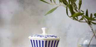 Spode Steccato Mini Vase, £25