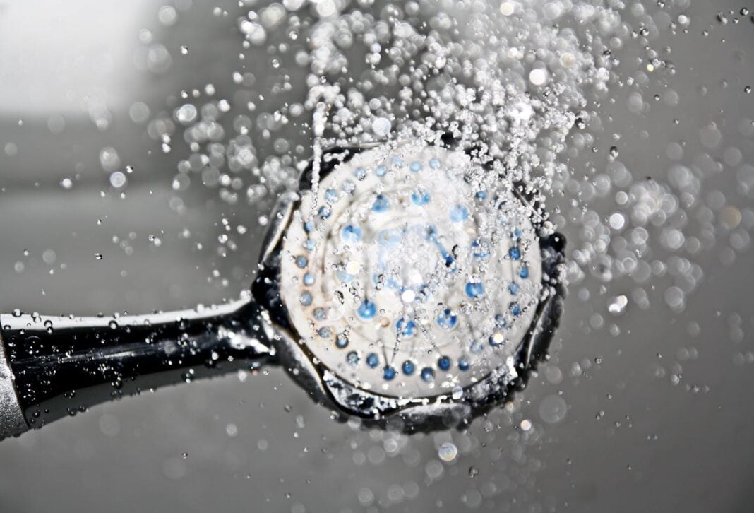 how to fix water issues. Photo by Pexels via pixabay
