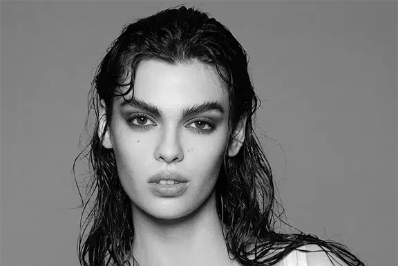 MURMUR: Bridalwear with Impact MURMUR Bridalwear