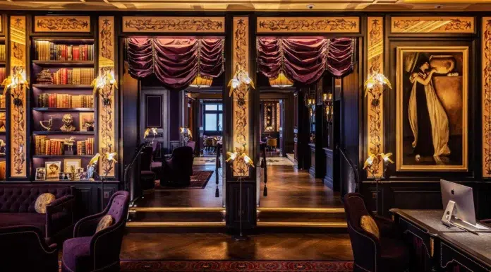 Stunning Hotel Interiors: Where Design Becomes a Living Experience L’oscar London — A Sensual, Theatrical London Hideaway