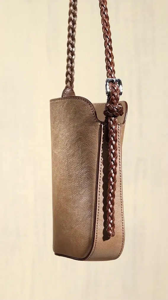 Beautiful J&M Davidson products on their 40th anniversary celebration Brown J&D Davidson celebrating its 40th Anniversary