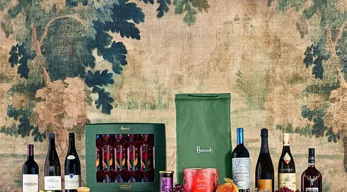 The Luxury Christmas Hampers Worth Indulging In This Holiday Season Harrod's Hamper perfect for Christmas