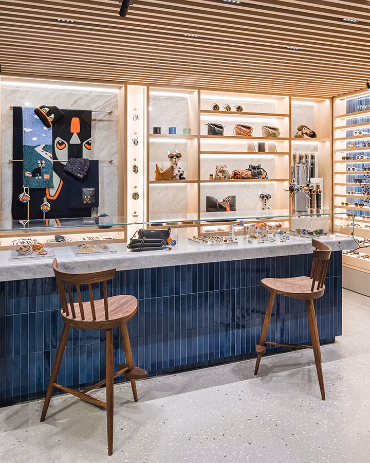 Loewe Montaigne Paris boutique. Photo courtesy of Loewe Loewe Montaigne Paris boutique. Photo courtesy of Loewe