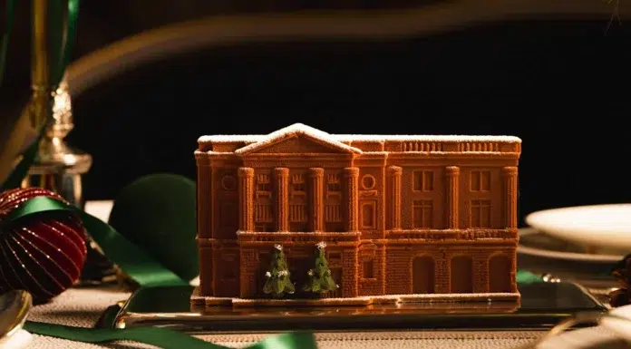 2025’s Most Coveted Gastronomic Christmas Logs Rosewood Hôtel de Crillon — by Matthieu Carlin