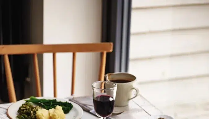 Recipe: Cozy & Comforting Steak and Red Wine Pie Recipe Cozy & Comforting Steak and Red Wine Pie