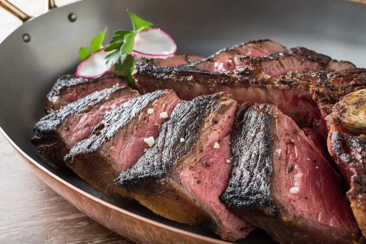 Swift & Sons Steakhouse, Chicago. Photo courtesy of Boka Restaurant Group Swift & Sons Steakhouse, Chicago. Photo courtesy of Boka Restaurant Group