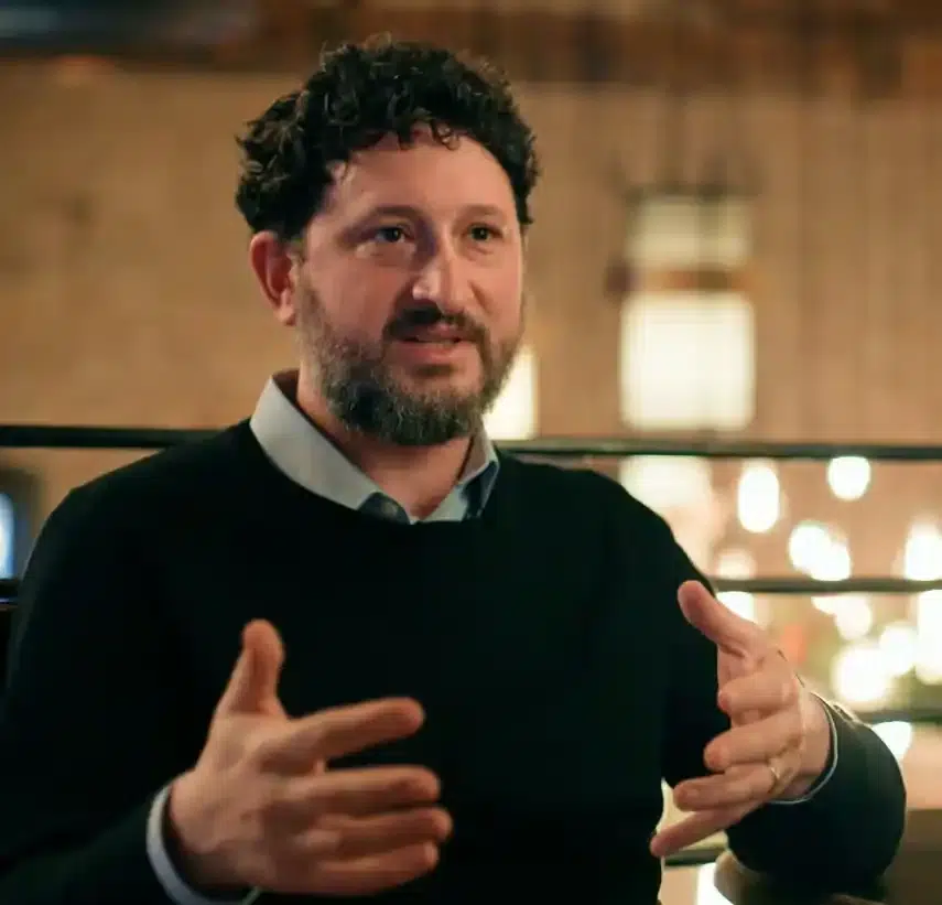 Ari Sussman Ari Sussman