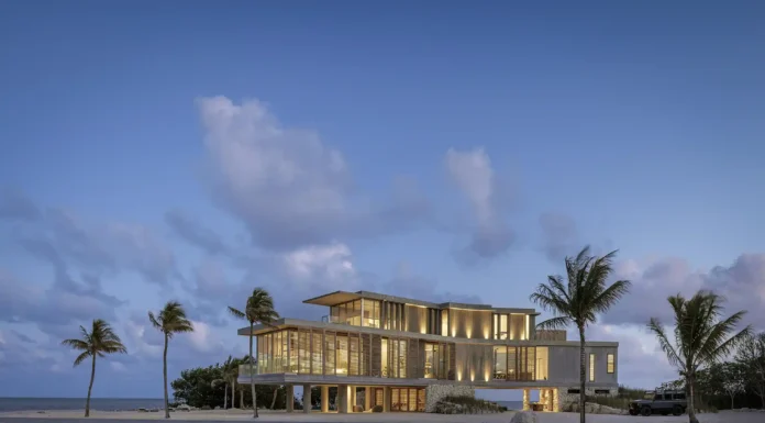 STRANG’s Van der Vlugt Residence Redefines Coastal Modernism Photo by Ryan Lester, Architecture Sarasota. The homes elegant design serves a functional purpose