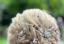 Best Hair Salons in Sarasota, FL – Wedding Hair & Expert Styling Services Wedding Hair & Expert Styling Services. Photo by Sue Winston via unsplash