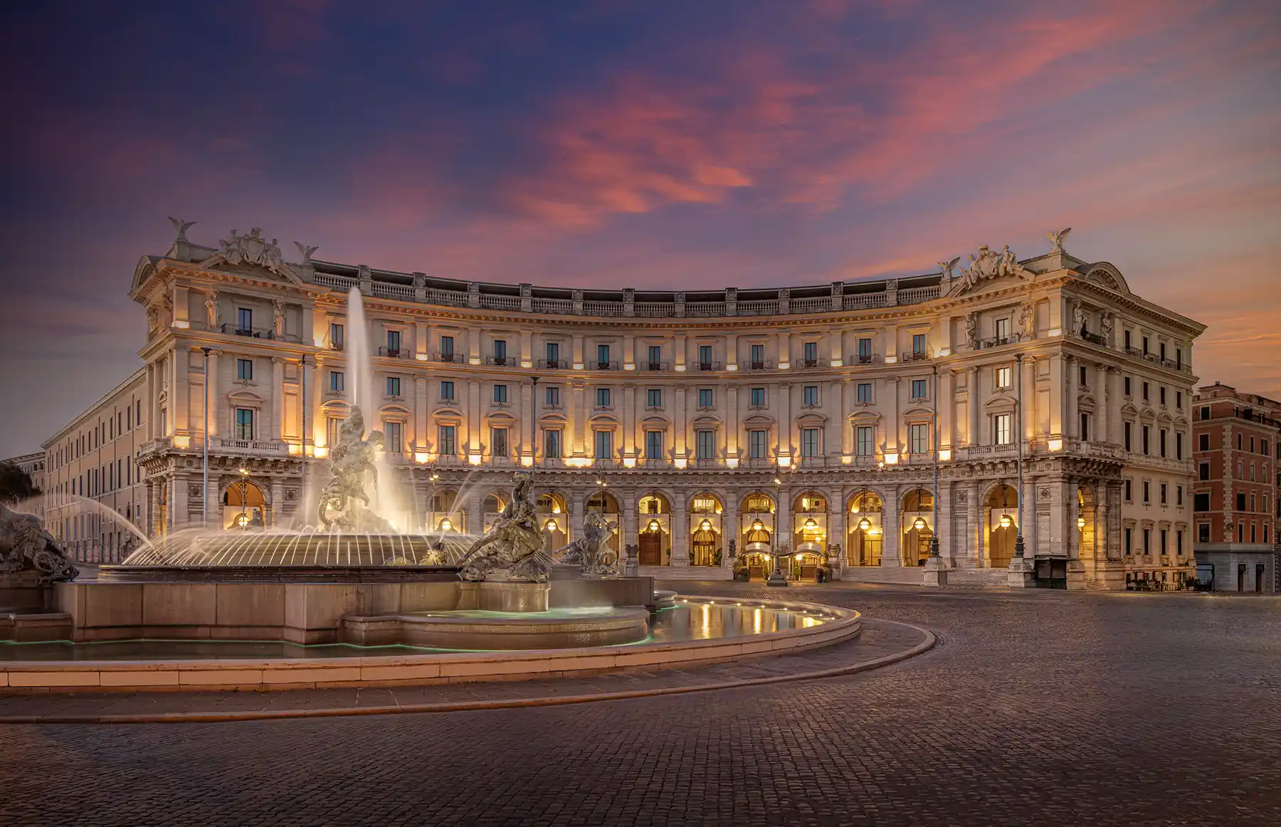 Anantara Palazzo Naiadi Rome, Hotel Exterior at Dusk Anantara Palazzo Naiadi Rome, Hotel Exterior at Dusk