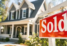 Fast Cash Home Buyers: Sell Your House in Days, Not Months Sell Your Home in days with fast cash home buyers. Vecteezy-medium