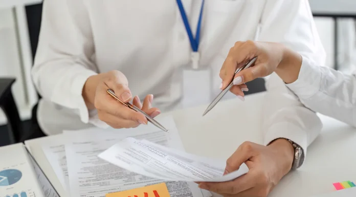 Legal Services to Navigate Complex Tax Disputes with Expert Lawyers Tax Disputes with Expert Lawyers. Vecteezy-medium