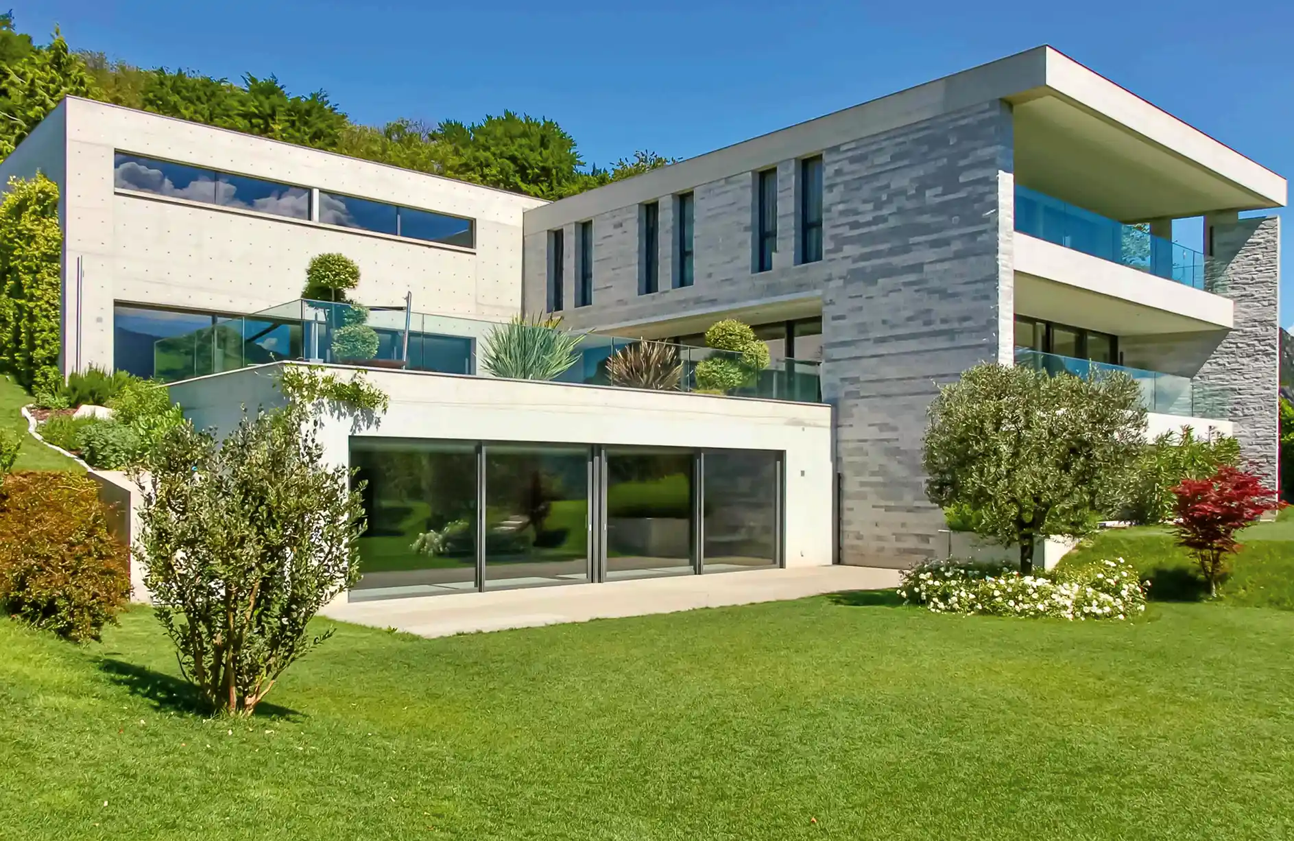 WETAG Luxury Real Estate WETAG Luxury Real Estate