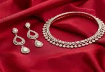 Looking to Sell Diamond Jewelry in South Florida? Tips to Find The Best Buyer diamond Jewelry sets to sell in South Florida. Vecteezy-medium