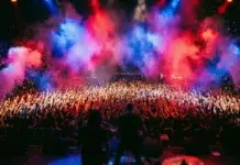 What Do People Wear To Raves in the UK? A Crowd wearing appropriate wear to a UK Rave. Vecteezy-medium