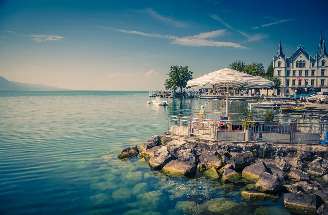 Beautiful Lake Geneva. Vecteezy-medium Beautiful Lake Geneva. Vecteezy-medium