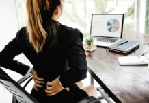 5 Chronic Back Pain Mistakes Scottsdale Patients Make Before Trying Spinal Decompression Chronic Back Pain suffering. Vecteezy-medium