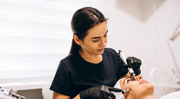 5 Things Every Future Esthetician Should Know in South Carolina Esthetic Procedures. Image by senivpetro on Magnific