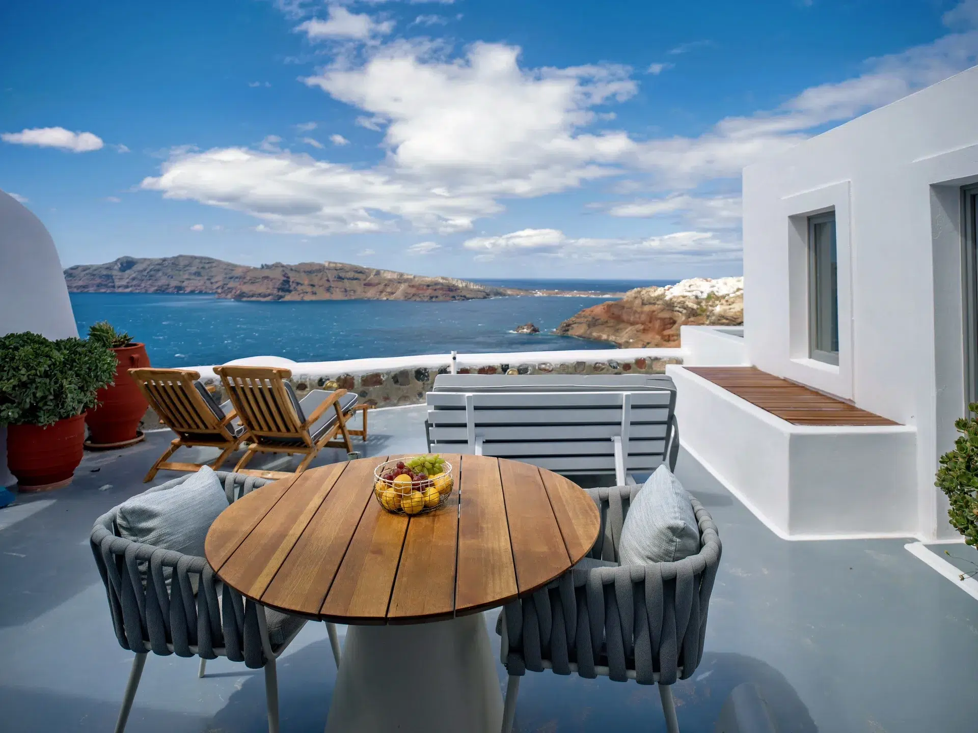 IKIES Santorini Luxury Boutique terrace IKIES Santorini Luxury Boutique terrace