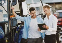 How to Choose the Right Insurance Provider for Your Commercial Trucking Needs Insurance for your Commercial Trucking. Image by prostooleh on Magnific