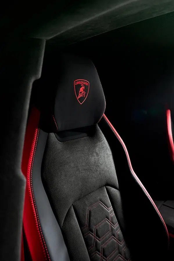 Lamborghini Urus seat