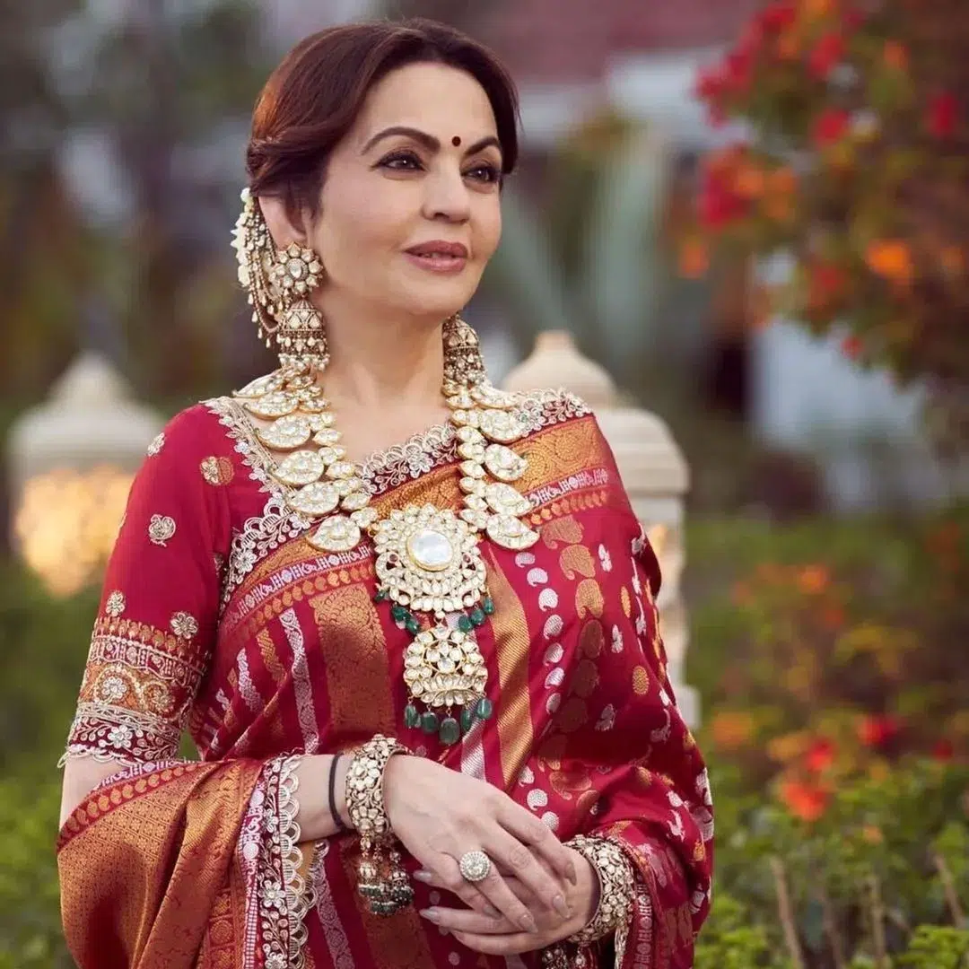 Nita Ambani diamond Necklace. Image amitthakur_hair-Instagram Nita Ambani diamond Necklace. Image amitthakur_hair-Instagram
