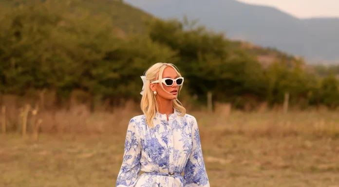 Simple Outfit Ideas Using Modern Dress Styles POCELAIN BLUE DRESS