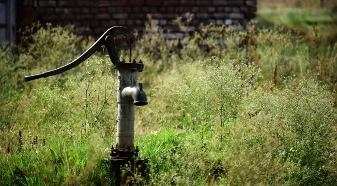 Common Signs Your Well Pump System May Need Repairs Pump System that may need repair. Photo by Saifee Art via pexels