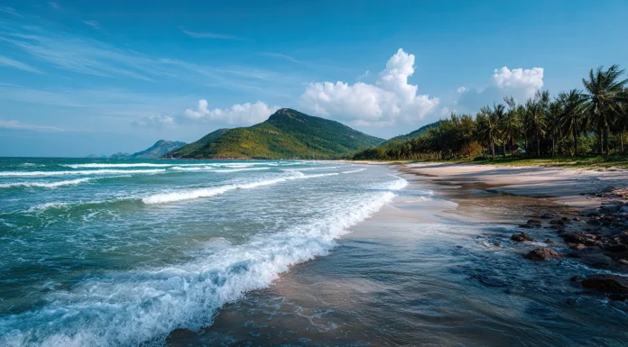 Best Beaches and Islands to Visit in Vietnam for a Relaxing Holiday VietNam phu quoc tropical island beach. Vecteezy-medium