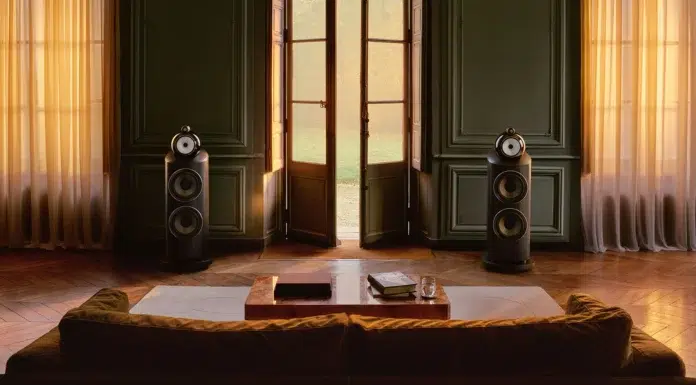 Bowers & Wilkins Refines an Audio Icon Bowers & Wilkins Dark Walnut Audio