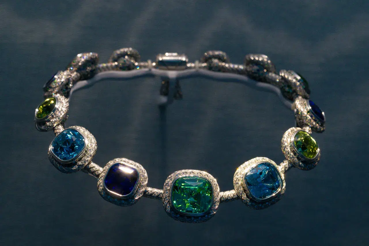 Louis-vuitton-high-jewelry-Morocco-GG-10 Louis-vuitton-high-jewelry-Morocco-GG-10