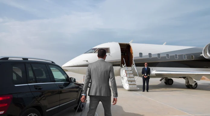 Navigating Airport Transfers: Why a Premium Service Matters Navigating Airport Transfers with premium services. Vecteezy-medium