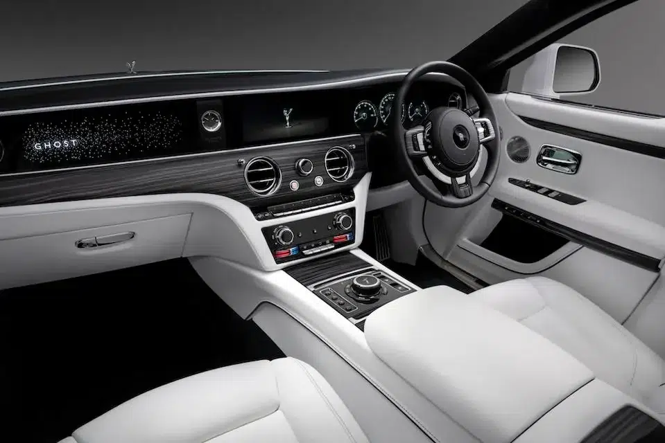 New Rolls-Royce Ghost: Subtle Opulence New Rolls-Royce Ghost