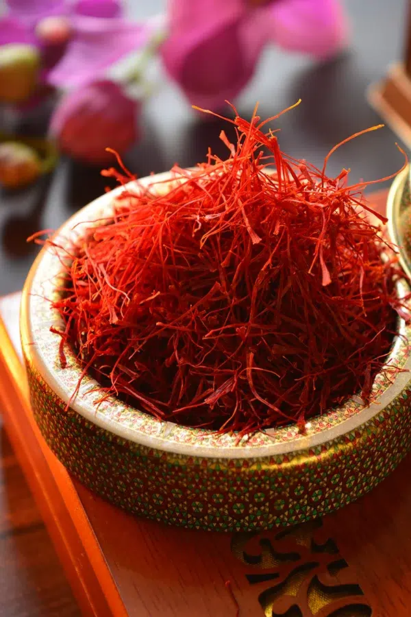 Saffron. Wikipedia Saffron. Wikipedia