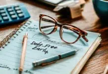 A Guide to Choosing the Best Debt Consolidation Program for Your Specific Needs Debt Consolidation program. Vecteezy-medium