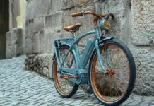 Buying an Electric Bike for Travel? Start With Storage, Weight, and Terrain An Electric Bike for Travel. Vecteezy-medium AI image
