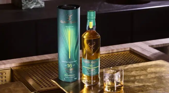 Glenfiddich and Aston Martin F1 Unveil a Five-Cask Whisky Glenfiddch Aston Martin Whisky