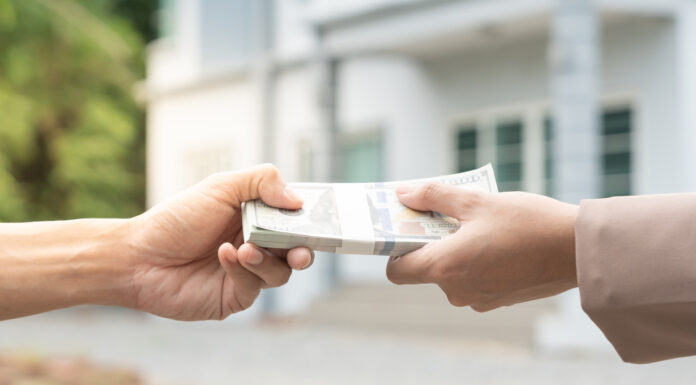 Why Executors Are Turning to Cash Buyers to Settle Estates Home Cash Buyers. Vecteezy-medium