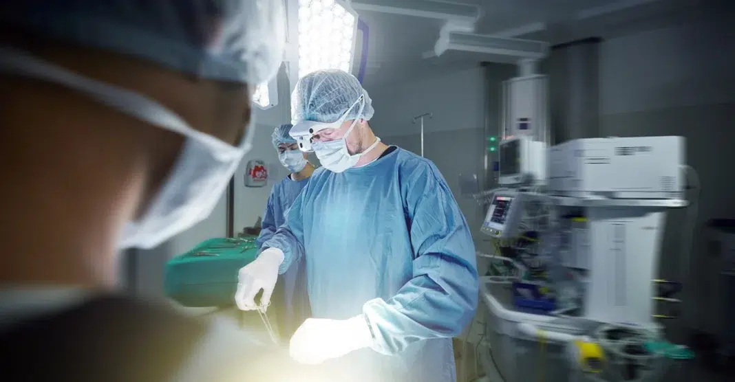 Medical team performing a hernia surgery. Vecteezy-medium Medical team performing a hernia surgery. Vecteezy-medium
