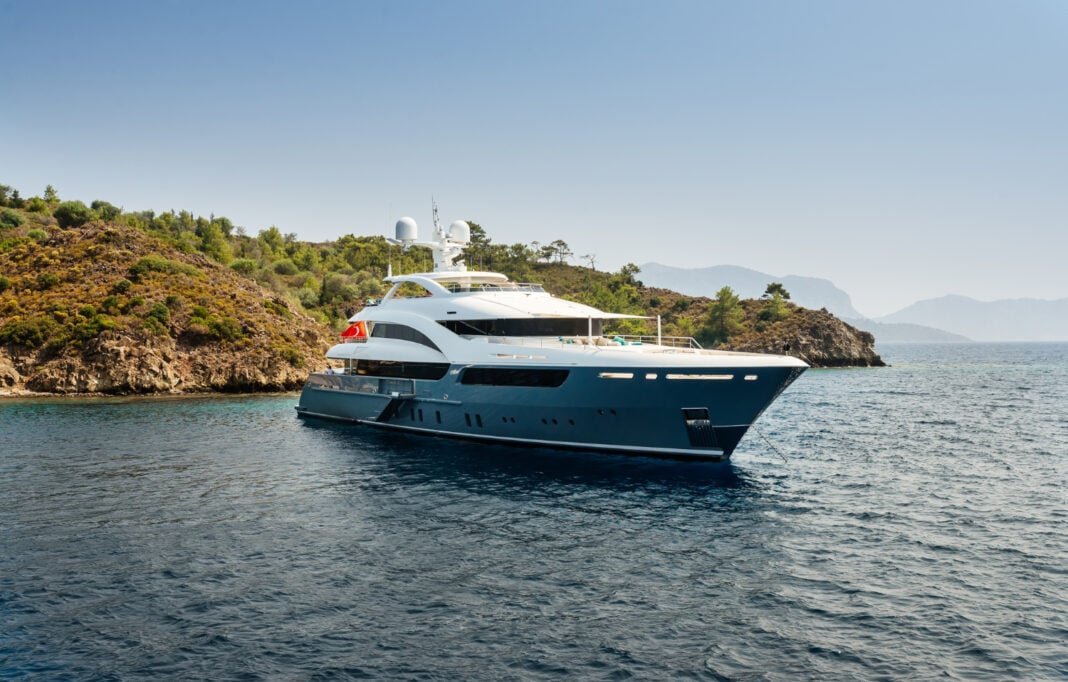 Luxury Yacht Charter. Image from freepic.diller Luxury Yacht Charter. Image from freepic.diller